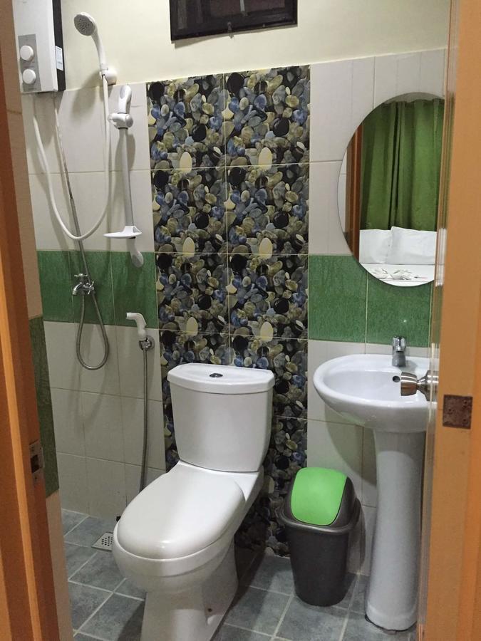 Seascape Lodging House Coron Exterior photo